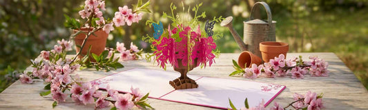 Neu bei LINPopUp: Die 3D Pop-Up Blumenkarte mit Rosa Blumen Vase