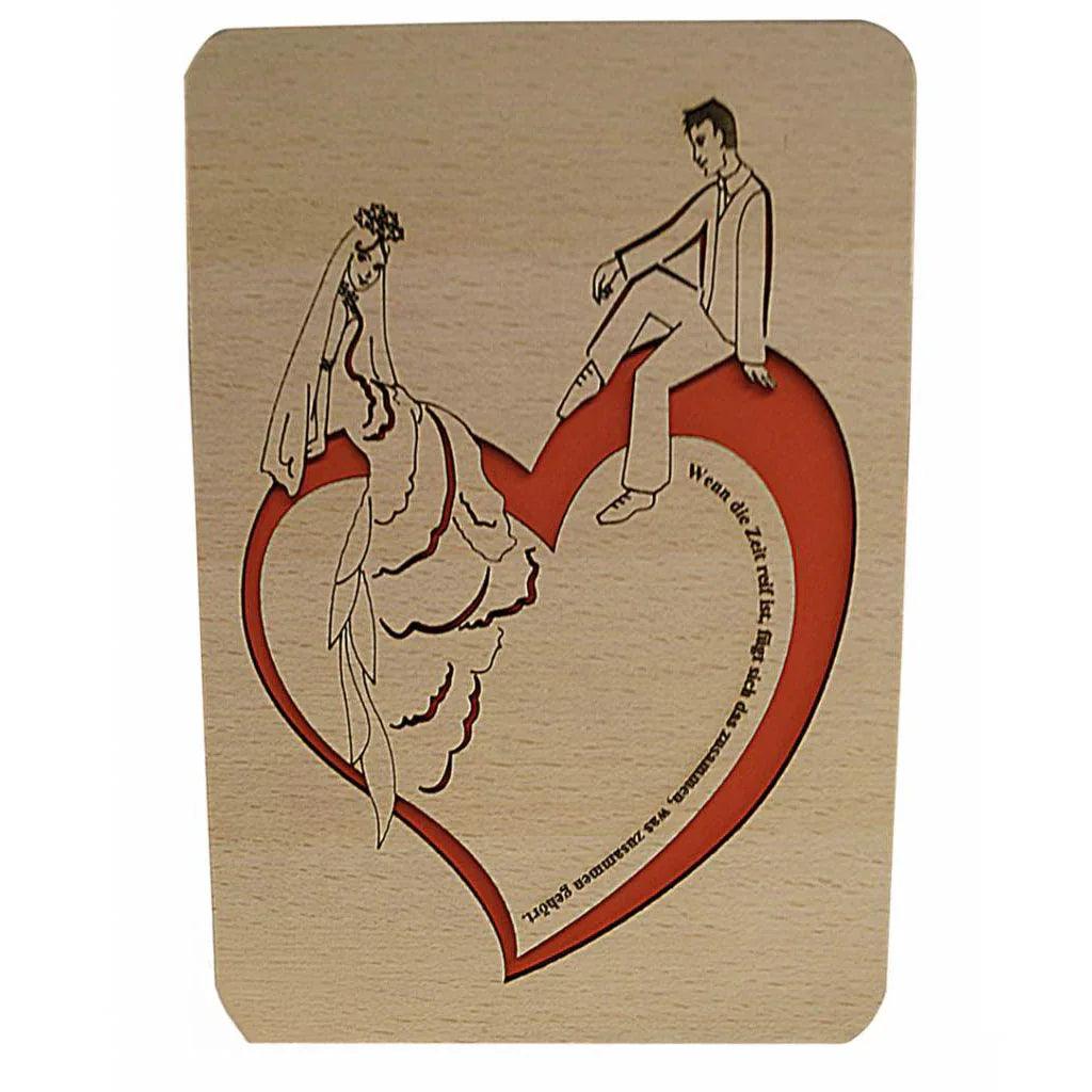 Holzkarte Hochzeit Brautpaar auf Herz, N603 - LINPopUp