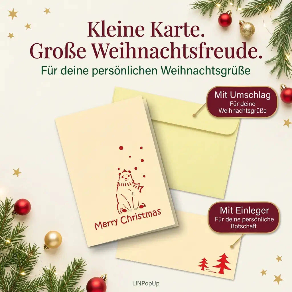 Geschlossene cremefarbene Eisbär-Weihnachtskarte mit hellgelbem Umschlag und länglichem Einleger mit zwei roten Tannen